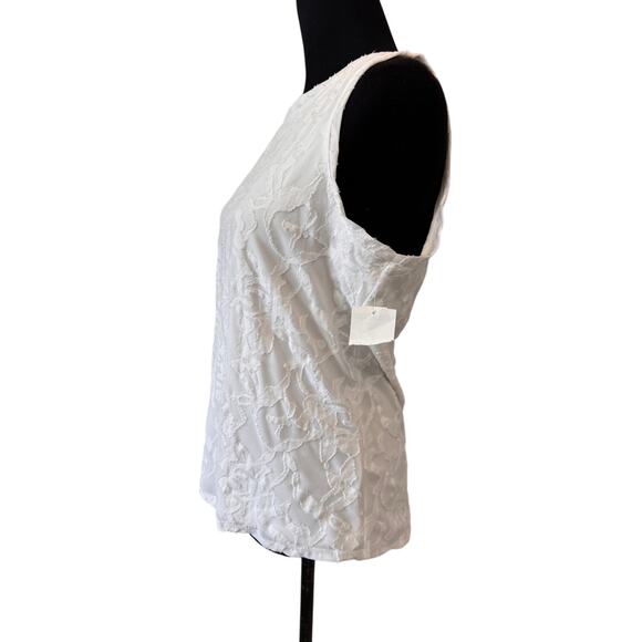VINCE CAMUTO Women's Ultra White Textured Keyhole Back Sleeveless Top Size M - Picture 4 of 7